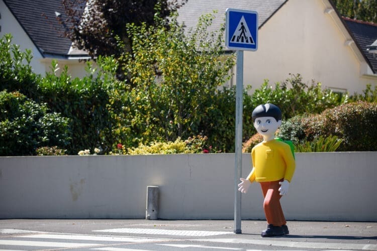 Élan Cité - Signakid le bonhomme de signalisation Théo