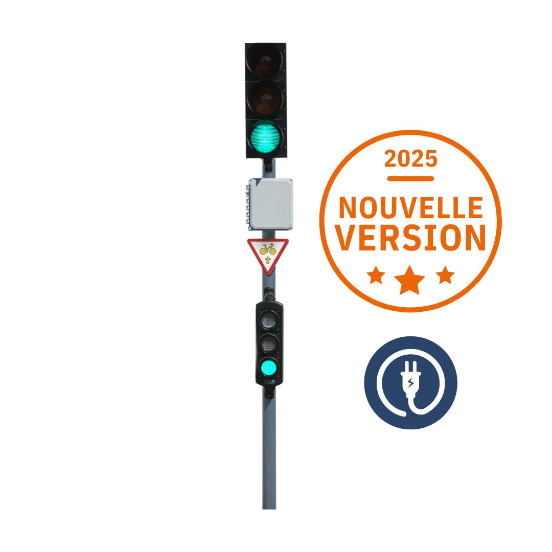 Packshot d'un feu récompense électrique EVOLIGHT accompagné de deux pictogrammes : nouvelle version 2025 et alimentation électrique